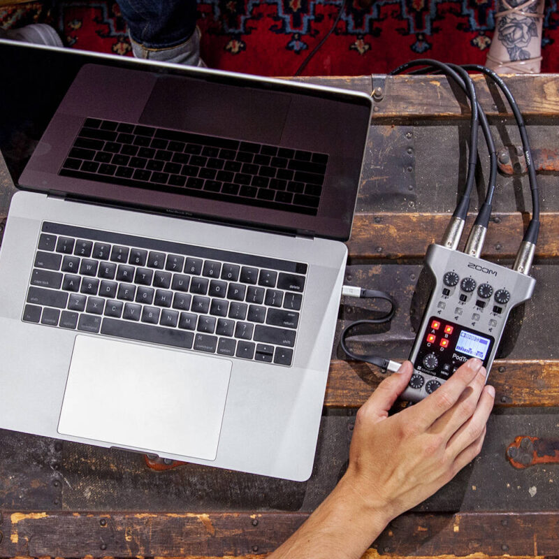 Gravador Áudio Zoom PodTrak P4 Podcast Profissional Portátil