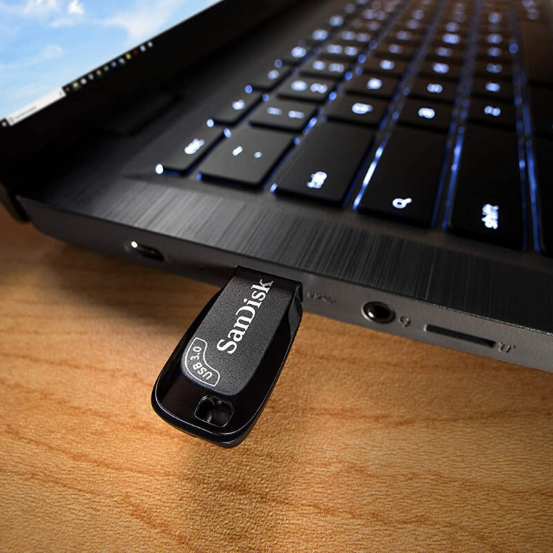 Sandisk Ultra Shift USB 3.0 Flash Drive 32GB Speed Up to 100 Mb/s Read SDCZ410 032G G46