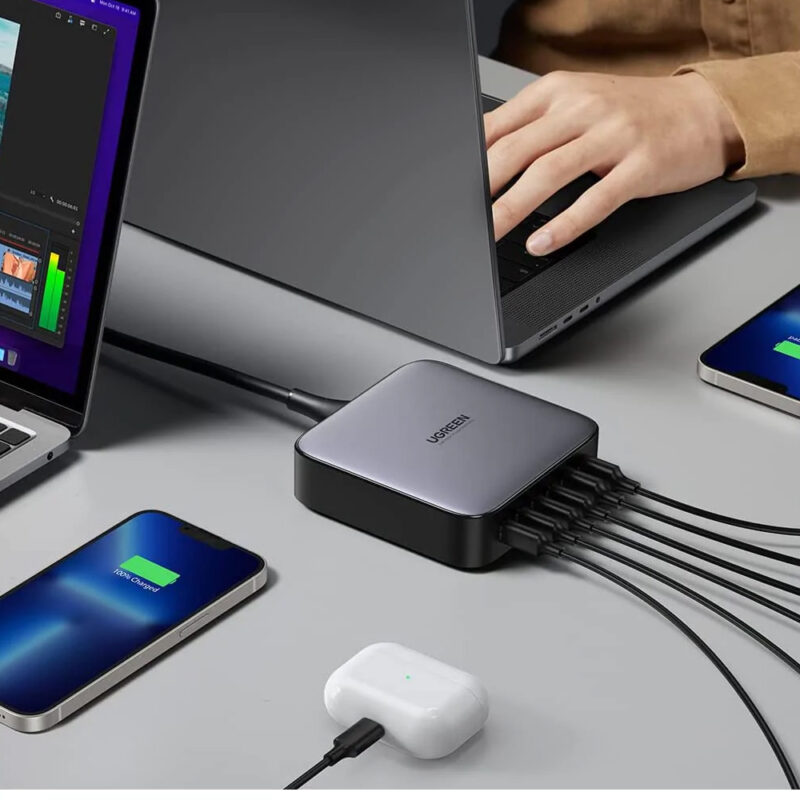 Carregador Multiportas Ugreen 4 Portas Usb C e 2 Usb A 200W