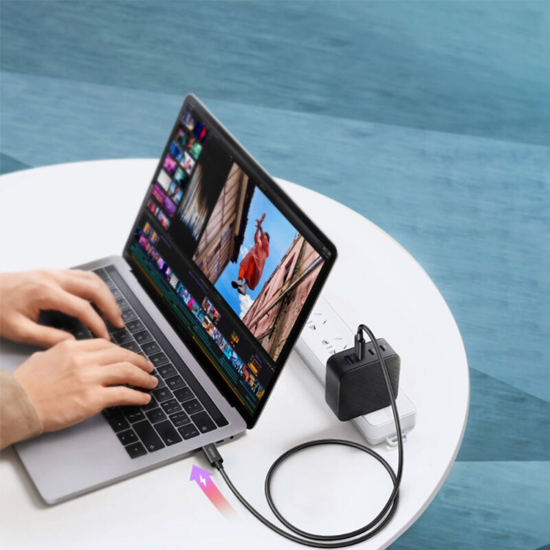 Cabo de Dados Ugreen Usb C Macho 8k-40Gbps 2Metros Preto