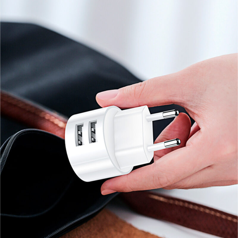 Carregador Usams Porta Usb A+Cabo Usb A/Lightning Branco