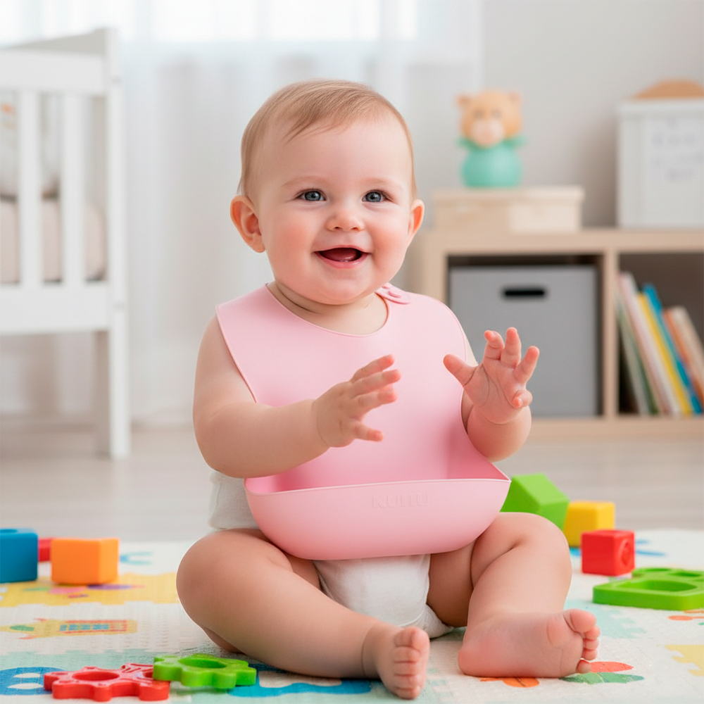 Kuhu Babador Silicone Bebê Rosa Com Coletor De Migalhas