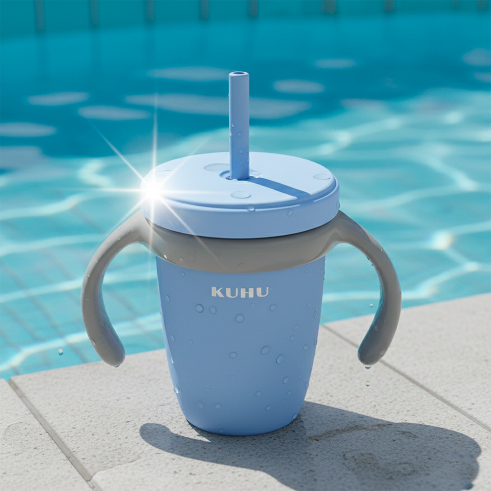 Copo De Treinamento Kuhu 240ml Bico Antivazamento Azul